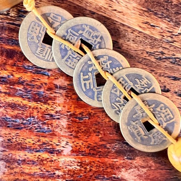 Red & Gold Chinese Feng Shui Luck Tassels - Picture 3 of 7